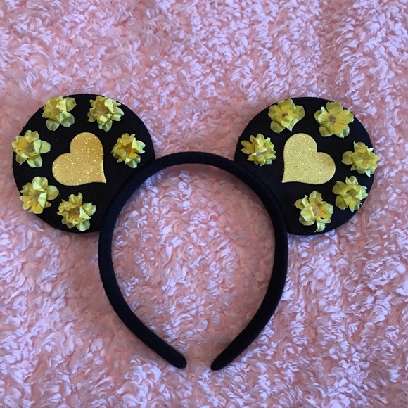Mouse Ears - Picture 4 of 8